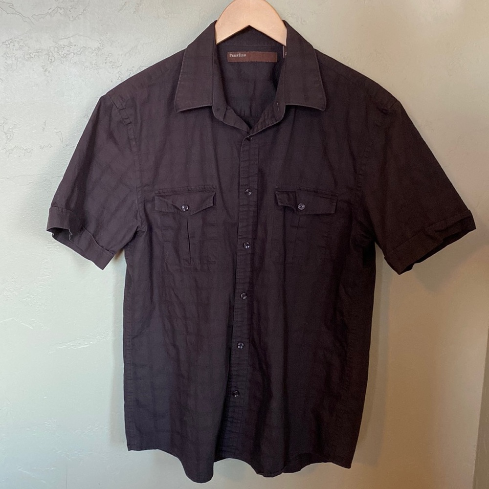 Used, Good Condition Men’s Perry Ellis, Large Short Sleeved Shirt